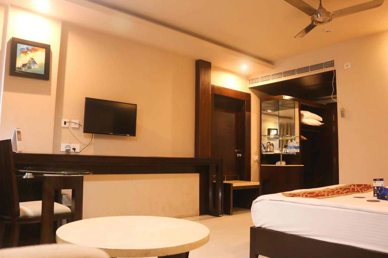 Oyo 3345 Shubham Beach Puri Exterior photo